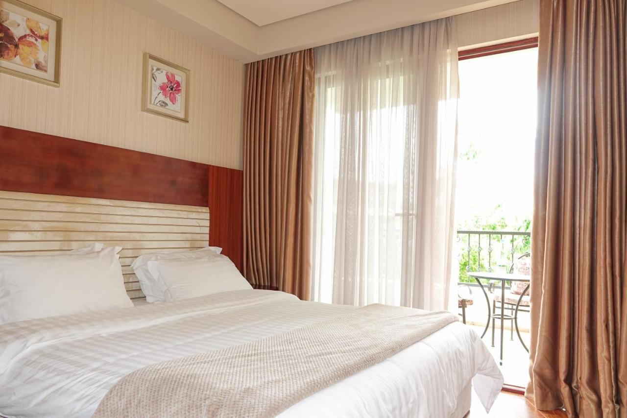 Luxury Dreamland Oasis Apartments Chakvi Luaran gambar