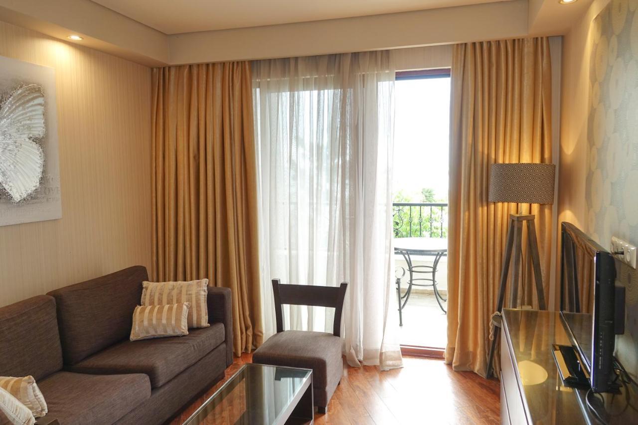 Luxury Dreamland Oasis Apartments Chakvi Luaran gambar