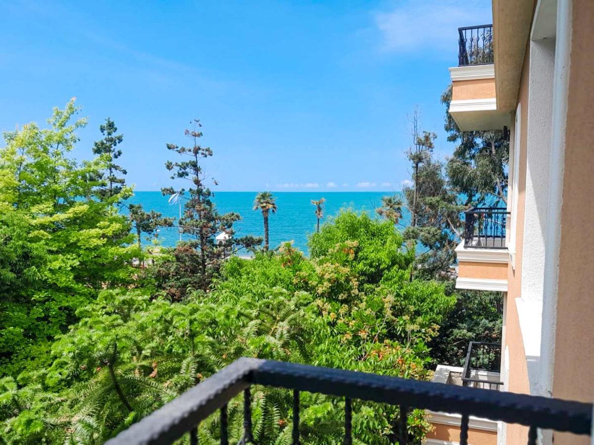 Luxury Dreamland Oasis Apartments Chakvi Luaran gambar