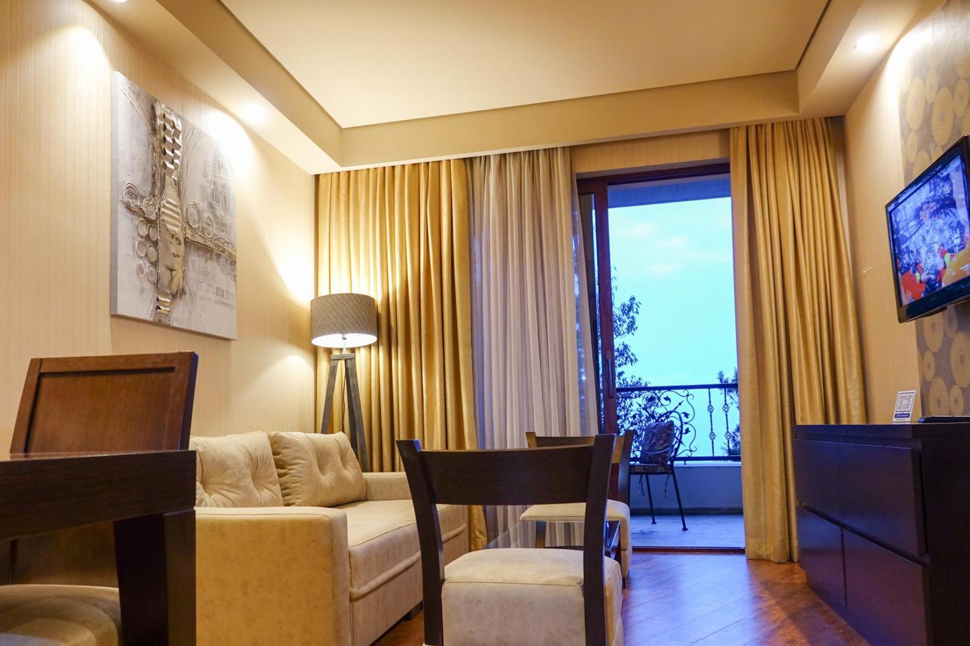 Luxury Dreamland Oasis Apartments Chakvi Luaran gambar