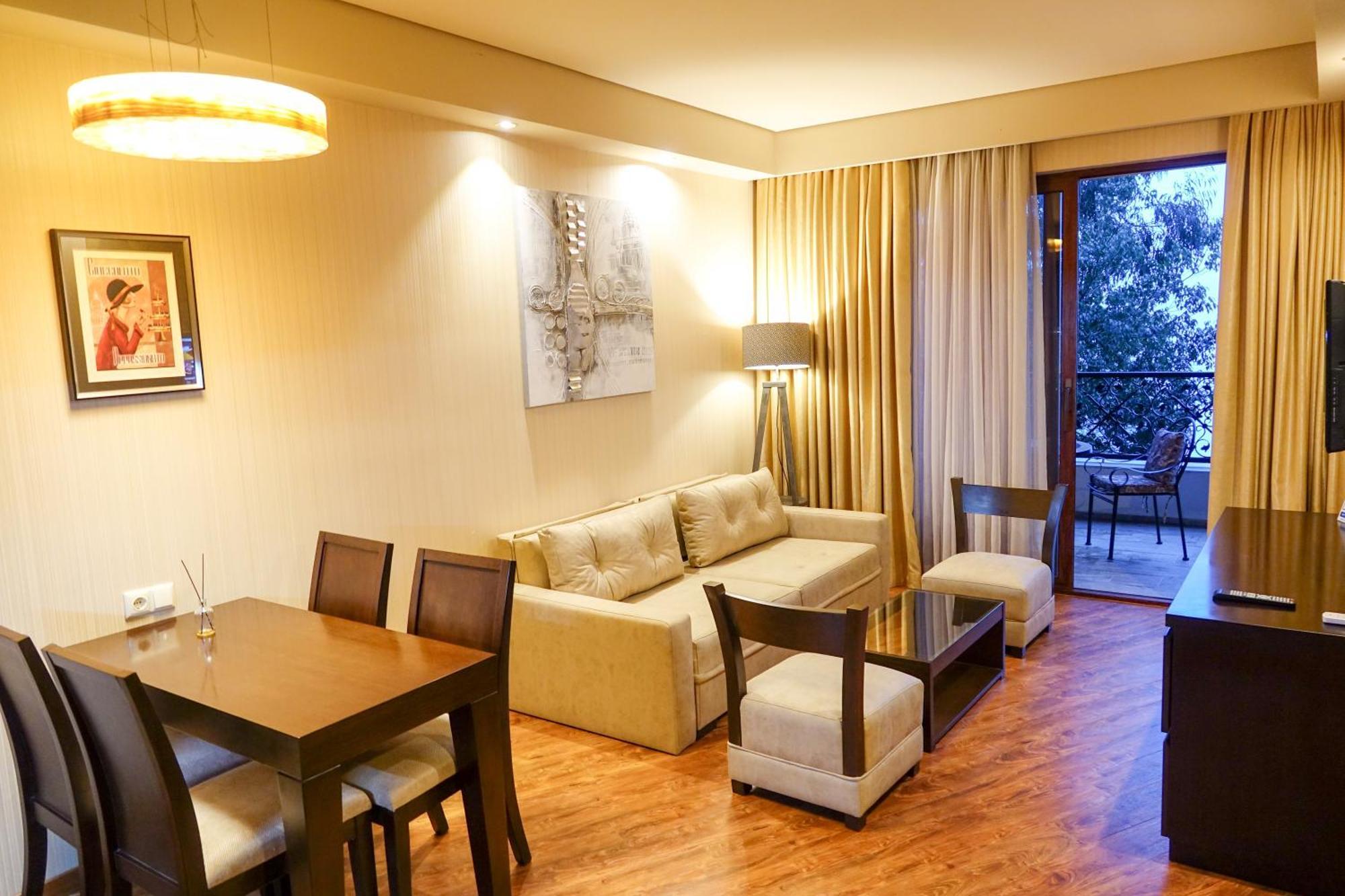 Luxury Dreamland Oasis Apartments Chakvi Luaran gambar