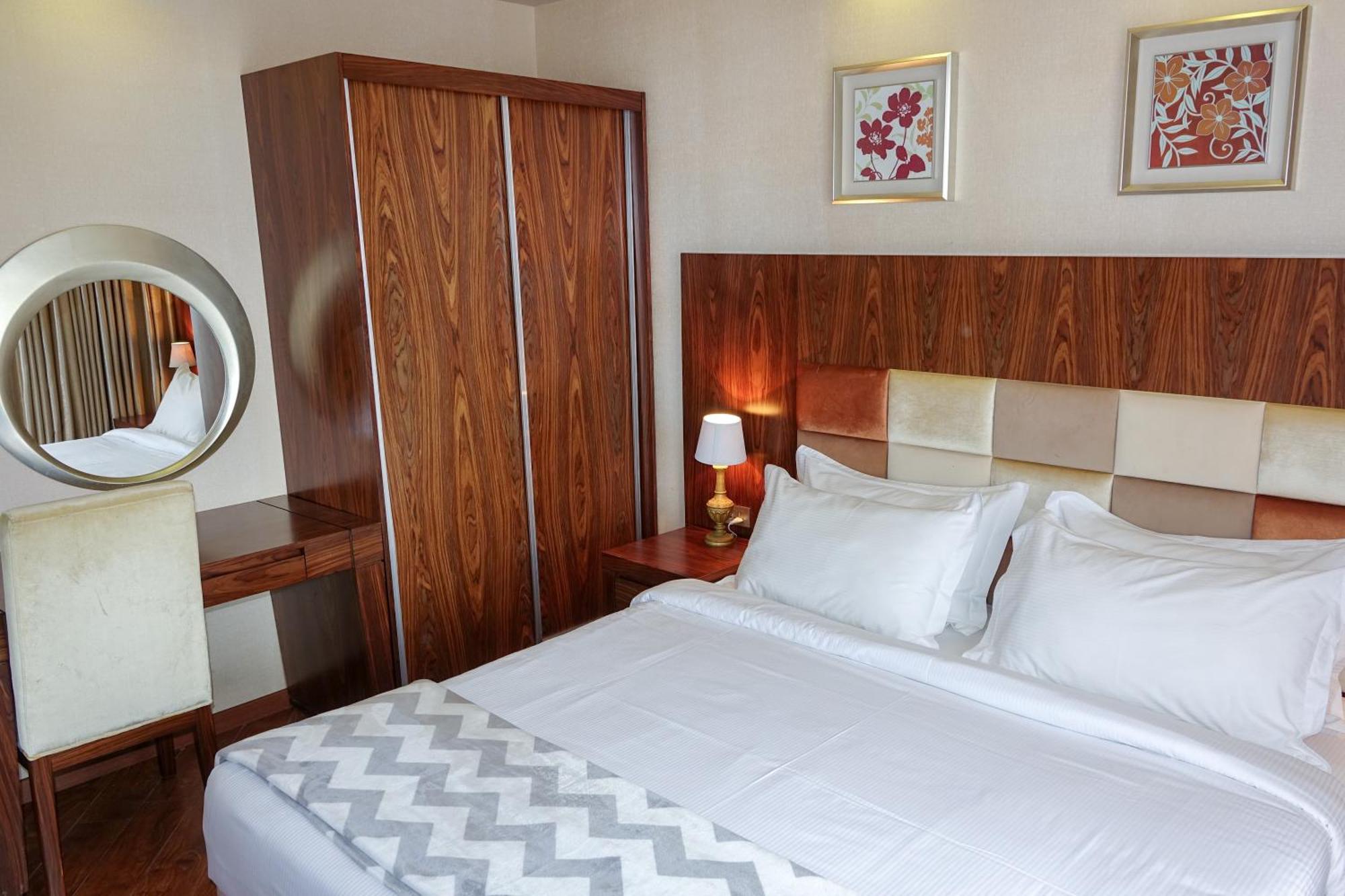 Luxury Dreamland Oasis Apartments Chakvi Luaran gambar